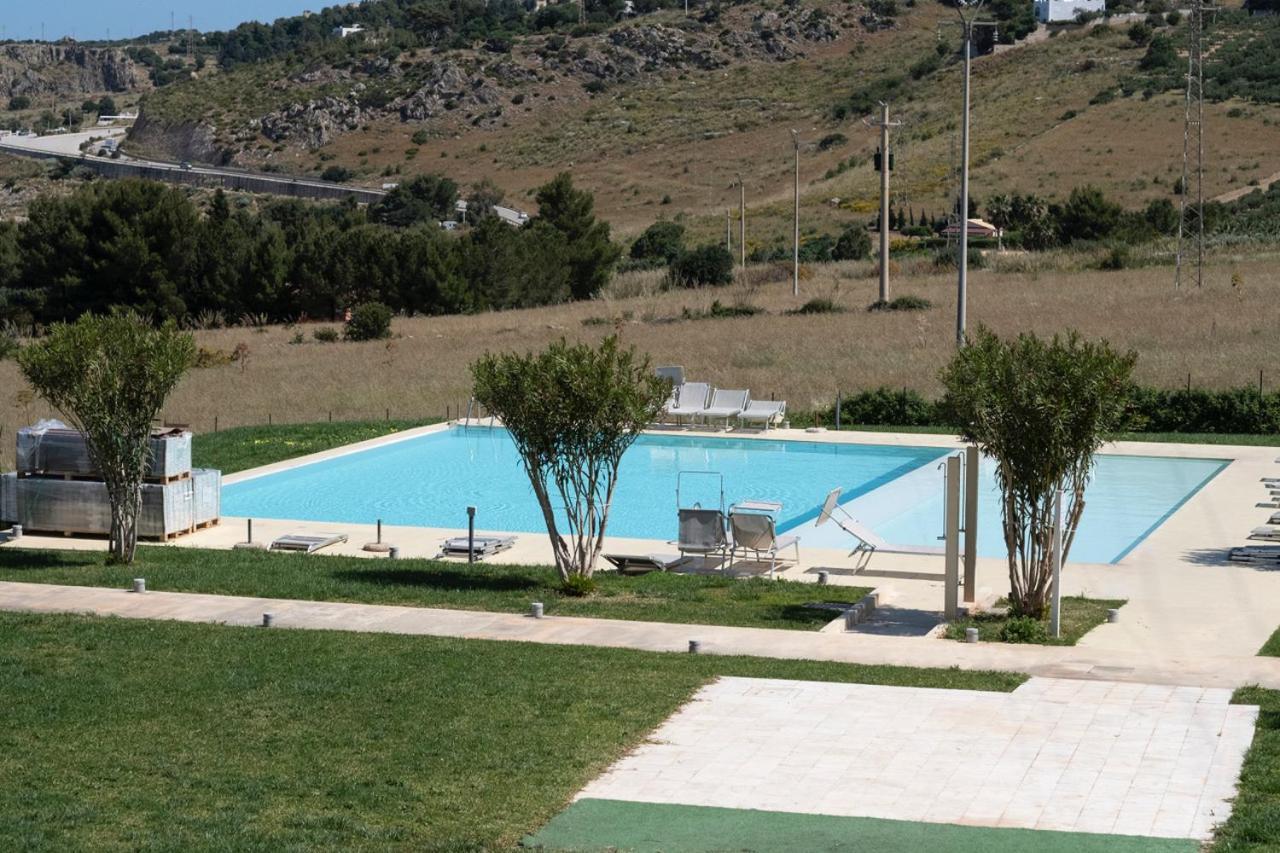 Casa Bambu Con Piscina A Macariヴィラ エクステリア 写真